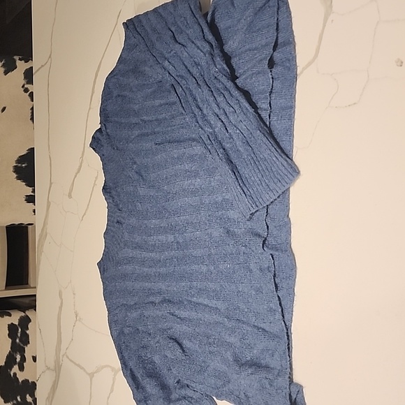 Soft blue American eagle sweater - Picture 1 of 4